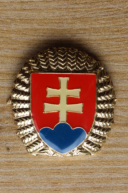 Odznak SR, lakovaný - bronz