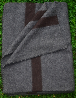 Vlnená deka 150x110 - tmavošedá - originál, použitá